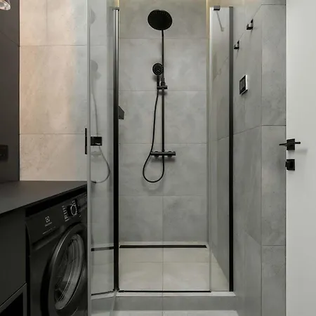 W Centrum Wroclawia Sauna & Silownia By Renters * Wroclaw